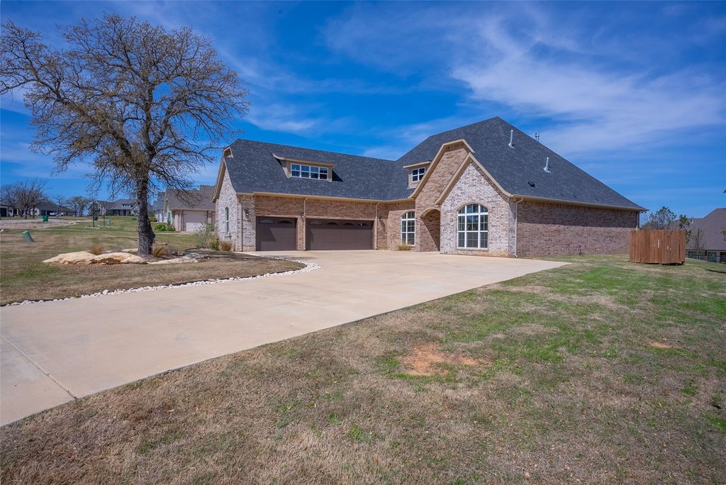 4028 Pinnacle Ridge, Granbury, TX 76049