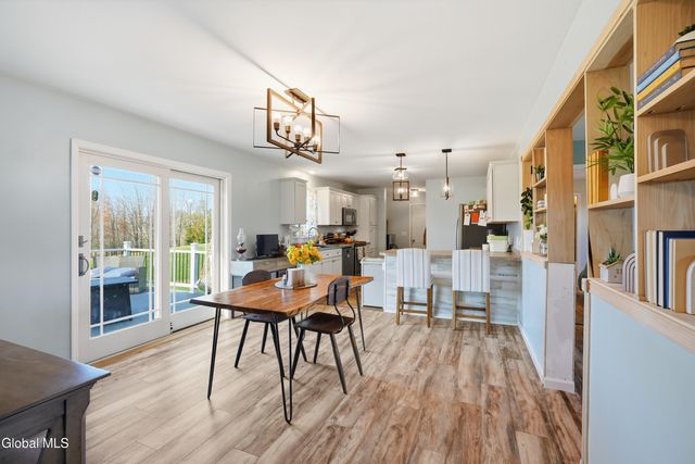 5 Line Drive, Brunswick, NY 12180