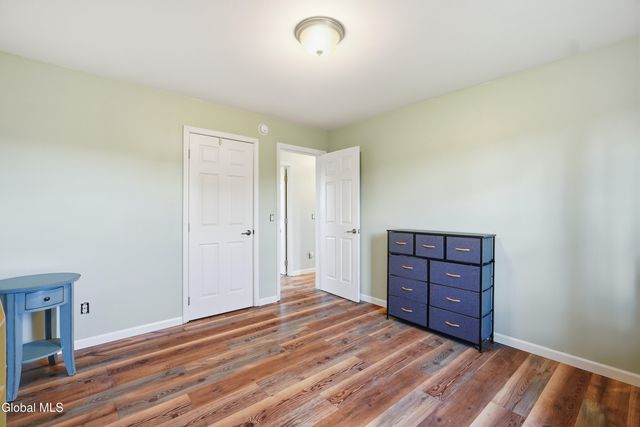 5 Line Drive, Brunswick, NY 12180