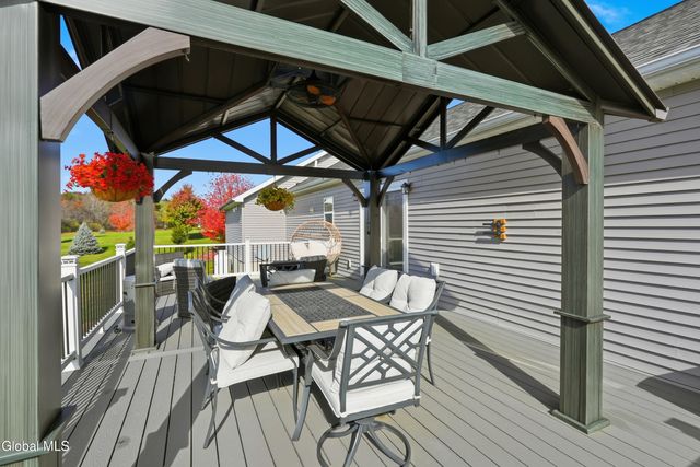 5 Line Drive, Brunswick, NY 12180