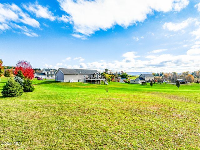 5 Line Drive, Brunswick, NY 12180