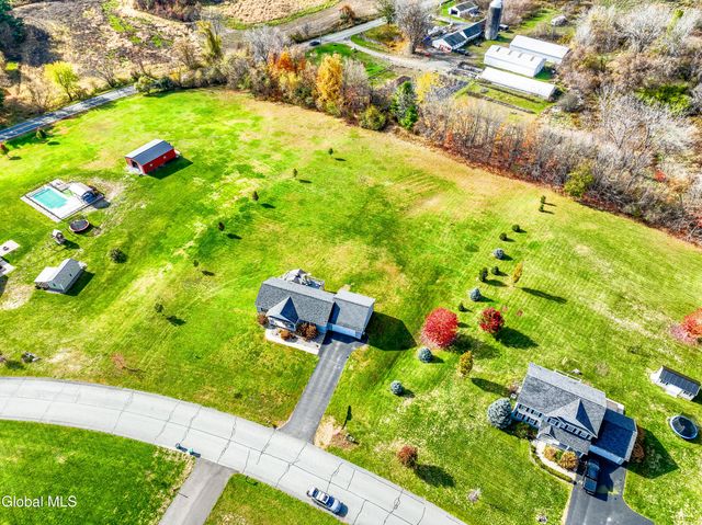 5 Line Drive, Brunswick, NY 12180