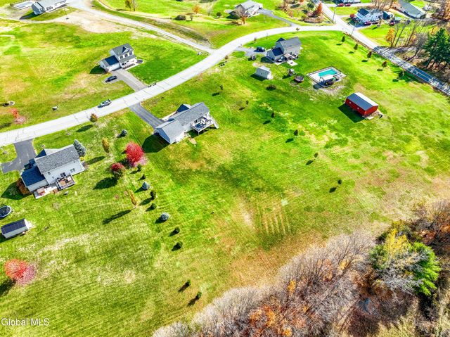 5 Line Drive, Brunswick, NY 12180