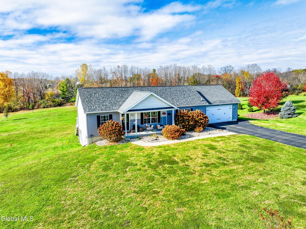 5 Line Drive, Brunswick, NY 12180