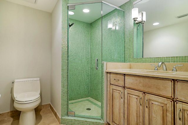 495 Zephyr Way, Juno Beach, FL 33408