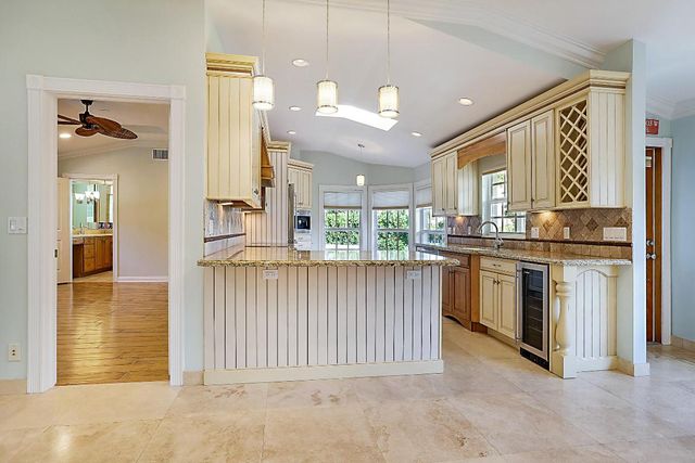 495 Zephyr Way, Juno Beach, FL 33408