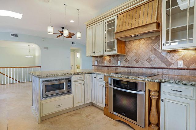 495 Zephyr Way, Juno Beach, FL 33408