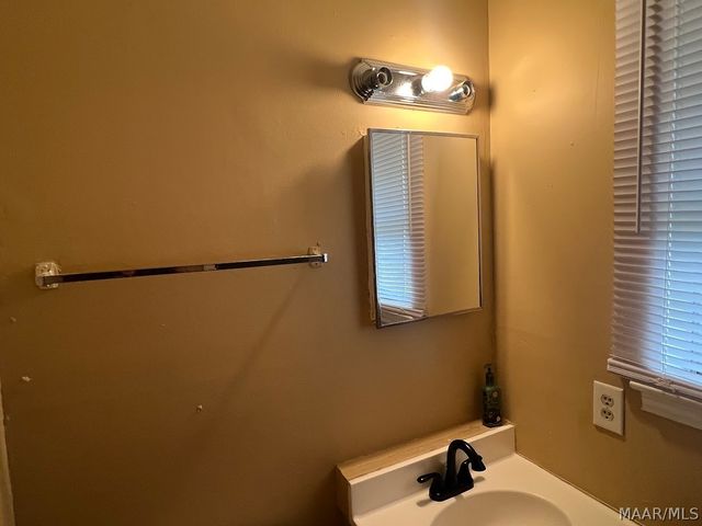 5253 Rolind Drive, Montgomery, AL 36108