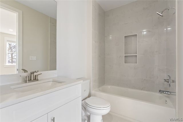 1740 12th AVE, Tuscaloosa, AL 35401