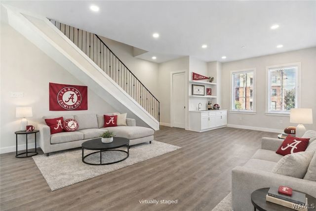 1740 12th AVE, Tuscaloosa, AL 35401