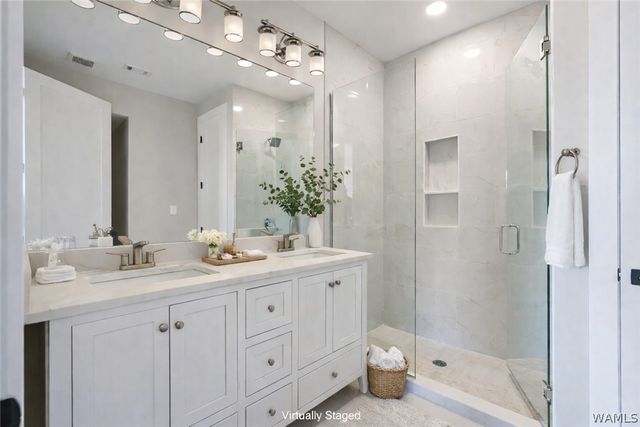 1740 12th AVE, Tuscaloosa, AL 35401