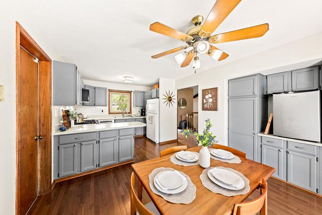 25326 W Loomis ROAD, Waterford, WI 53185