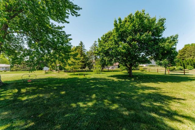 25326 W Loomis ROAD, Waterford, WI 53185