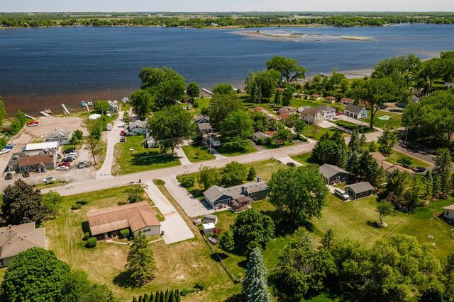 25326 W Loomis ROAD, Waterford, WI 53185