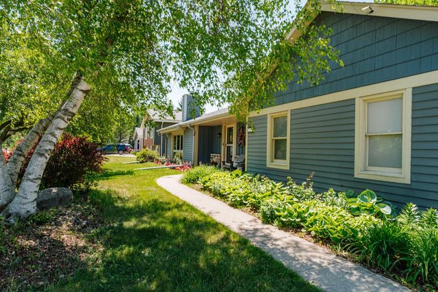 25326 W Loomis ROAD, Waterford, WI 53185