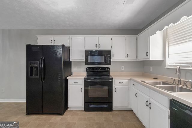 585 Mountainview Drive, Covington, GA 30016