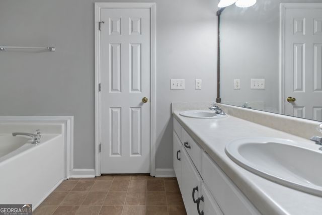 585 Mountainview Drive, Covington, GA 30016