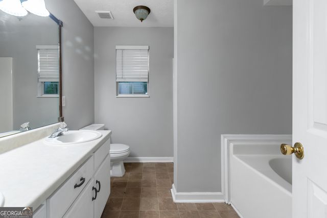 585 Mountainview Drive, Covington, GA 30016