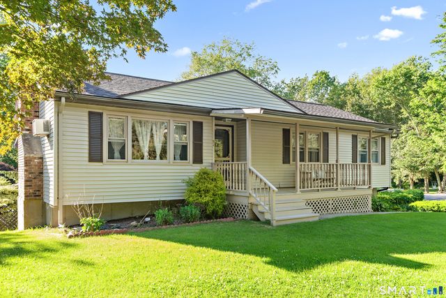 52 Caribou Drive, Norwich, CT 06360