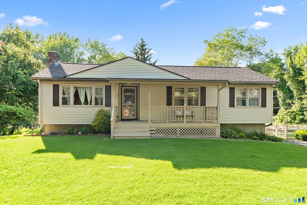 52 Caribou Drive, Norwich, CT 06360