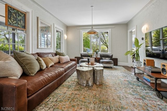 497 Prospect St, Maplewood Twp., NJ 07040