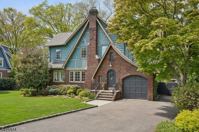 497 Prospect St, Maplewood Twp., NJ 07040