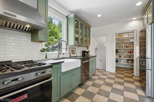 497 Prospect St, Maplewood Twp., NJ 07040