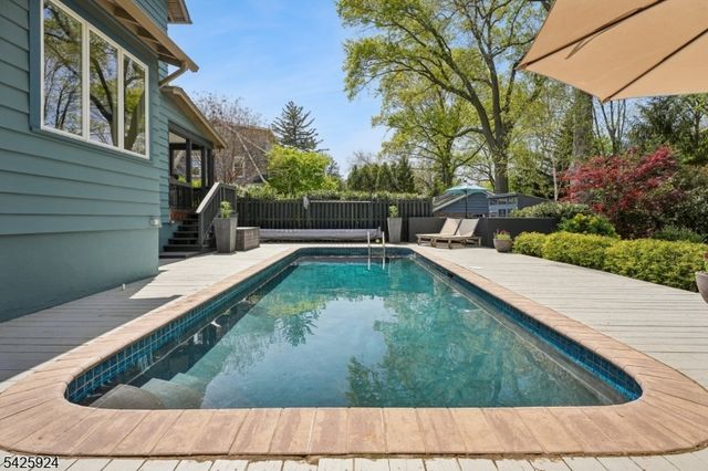 497 Prospect St, Maplewood Twp., NJ 07040