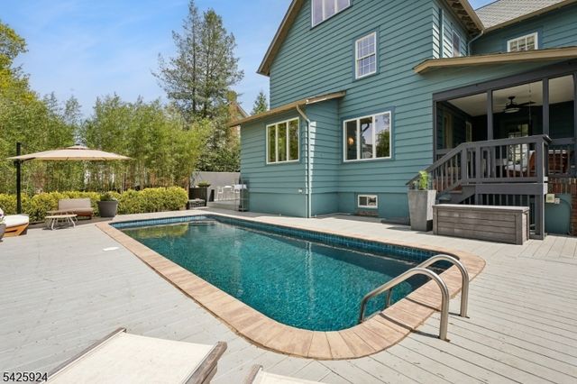 497 Prospect St, Maplewood Twp., NJ 07040