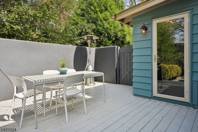 497 Prospect St, Maplewood Twp., NJ 07040