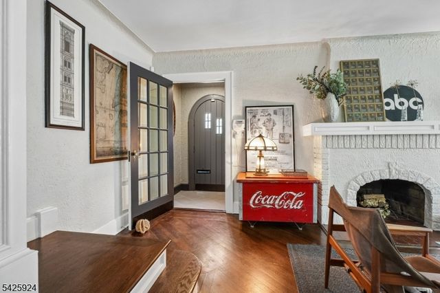 497 Prospect St, Maplewood Twp., NJ 07040