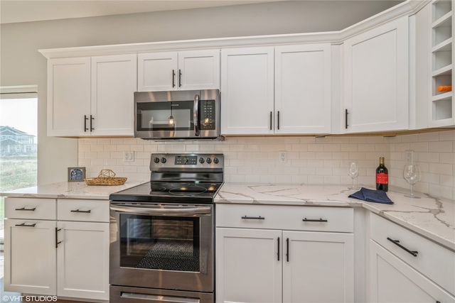 2339 Roycroft Alley, Marion, IA 52302