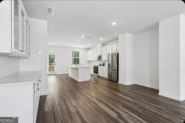 627 Oak Bluff Drive, Cumming, GA 30040