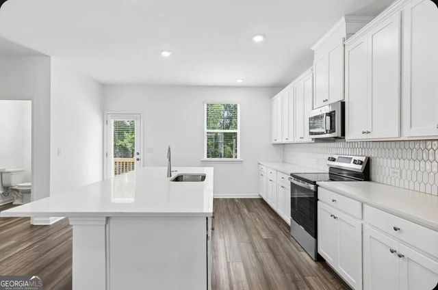 627 Oak Bluff Drive, Cumming, GA 30040