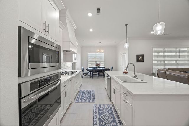 1291 Elizabeth Loop, Bentonville, AR 72713