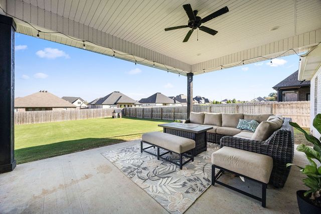 1291 Elizabeth Loop, Bentonville, AR 72713