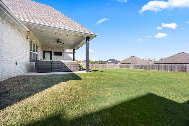 1291 Elizabeth Loop, Bentonville, AR 72713