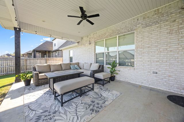 1291 Elizabeth Loop, Bentonville, AR 72713