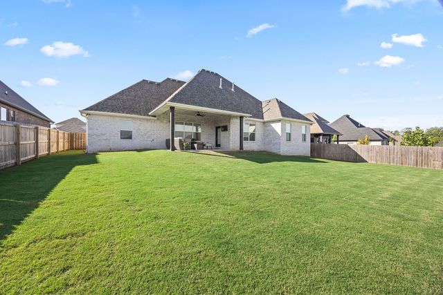 1291 Elizabeth Loop, Bentonville, AR 72713