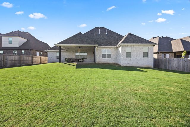 1291 Elizabeth Loop, Bentonville, AR 72713