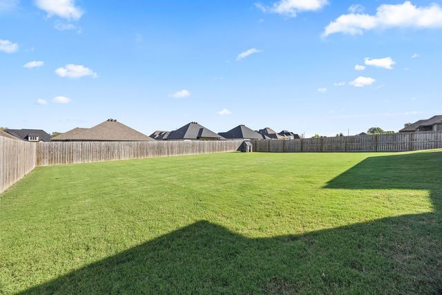 1291 Elizabeth Loop, Bentonville, AR 72713