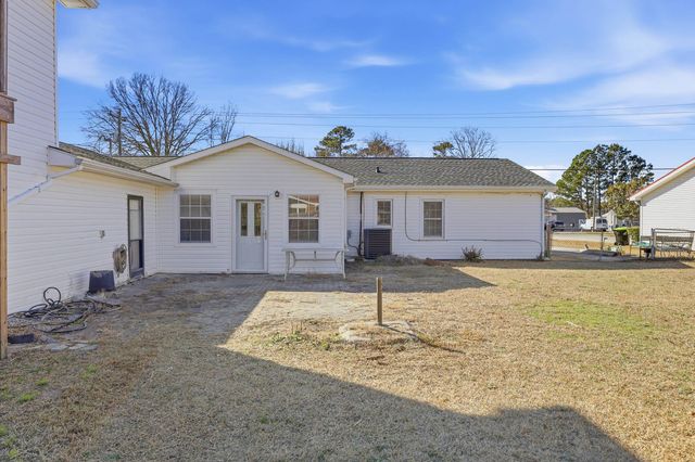 708 Luttie Rd., Myrtle Beach, SC 29588