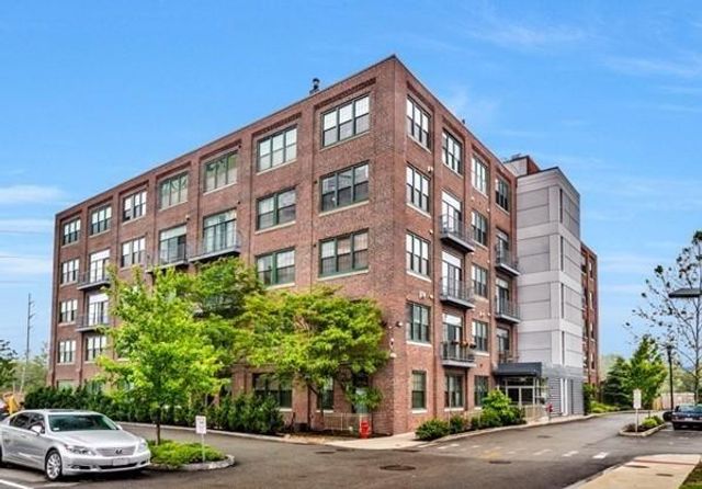 43 Charlton Street B106, Everett, MA 02149