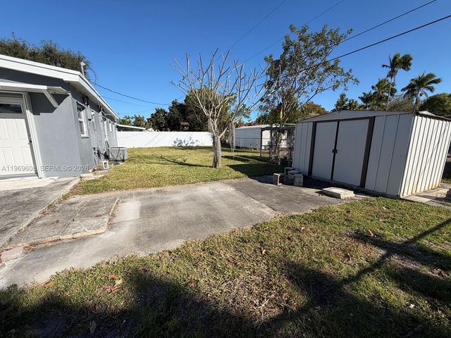 9240 Nautilus Dr 9240, Cutler Bay, FL 33189