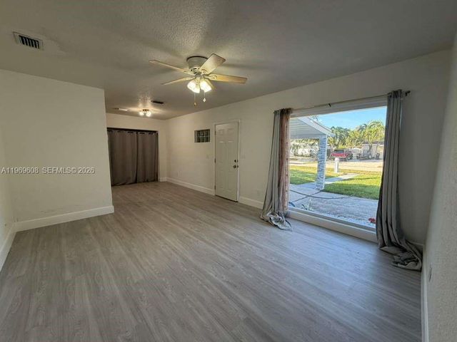 9240 Nautilus Dr 9240, Cutler Bay, FL 33189