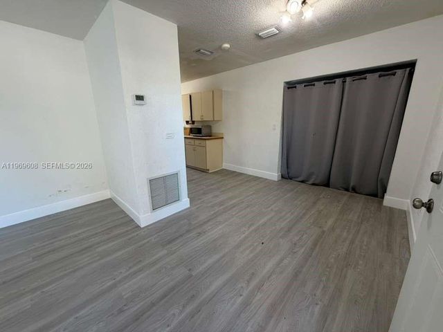 9240 Nautilus Dr 9240, Cutler Bay, FL 33189