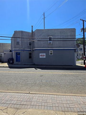 198 Kansas Street, Hackensack, NJ 07601