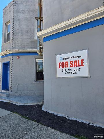 198 Kansas Street, Hackensack, NJ 07601