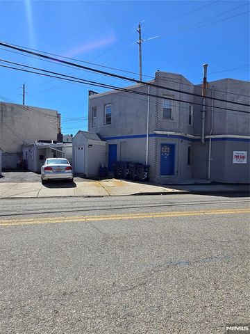 198 Kansas Street, Hackensack, NJ 07601