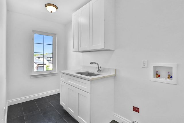 22064 Chaucer Street, Macomb Twp, MI 48044